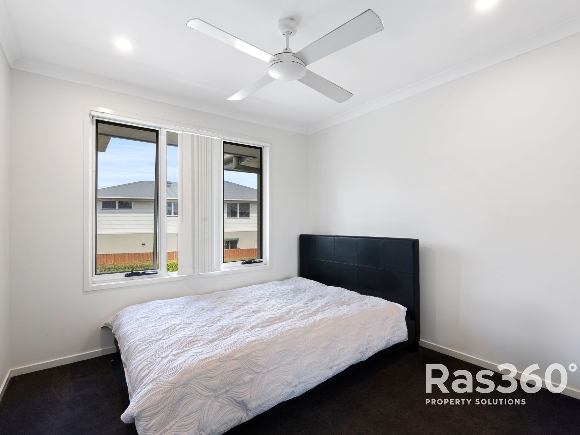 53 / 370 Gainsborough Drive, Pimpama