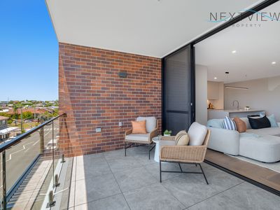 201 / 37 Llewellyn Street, Merewether