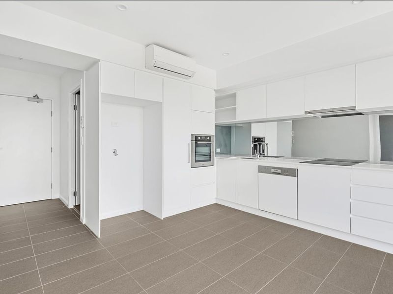 31202  / 300 Old Cleveland Road, Coorparoo