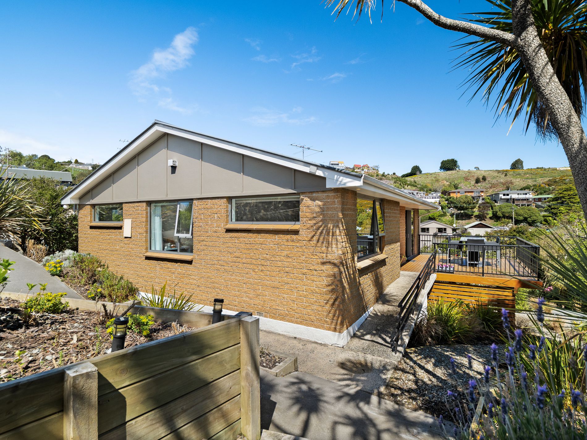 9 Bell Crescent, Concord
