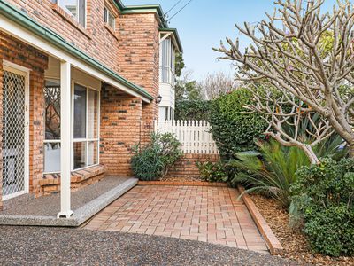 1 / 51-53 Russell Street, Woonona