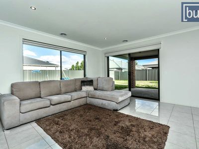 15 Barnett Ave, Thurgoona