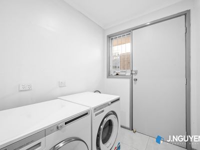 32 Gregorace Place, Bonnyrigg