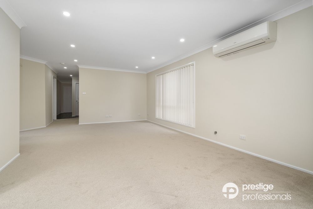 10 Glenrock Court, Wattle Grove