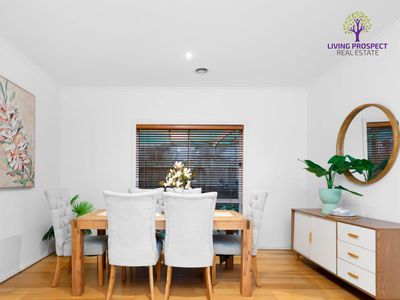104 Foxwood Drive, Point Cook