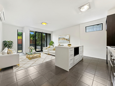 2 / 107 Riversdale Road, Hawthorn