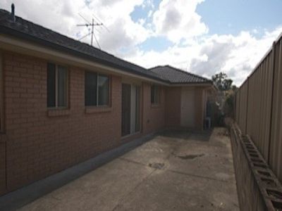 2 / 3 Lovell Prd, Shortland