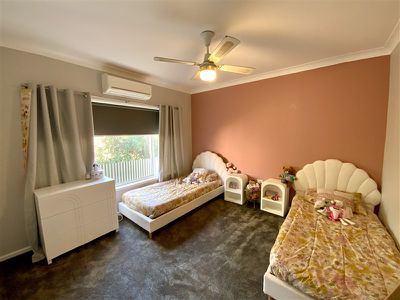 2 Clematis Street, Forbes