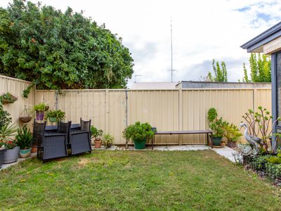 2 / 62 Winton Street, Carey Park