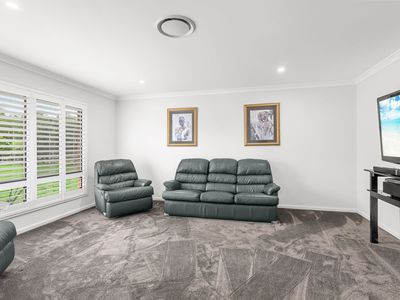 74 Angus Drive, Failford