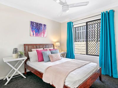 10 Longstaff Crescent, Pimpama