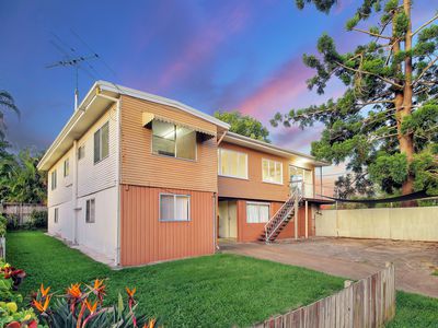 11 Elm Avenue, Woodridge