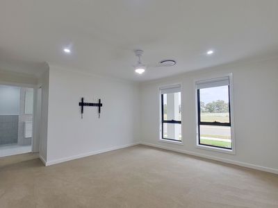 6 Molonglo Crescent, Dubbo