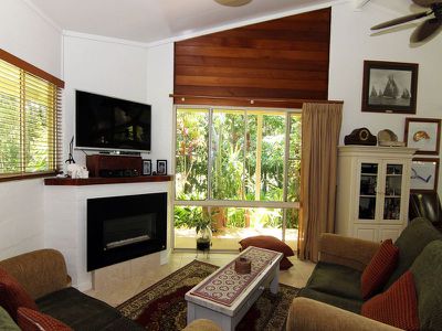 47 Carmona Drive, Forster