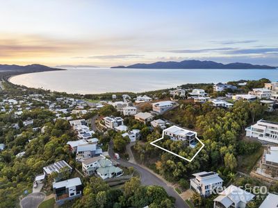 24 The Point, Castle Hill