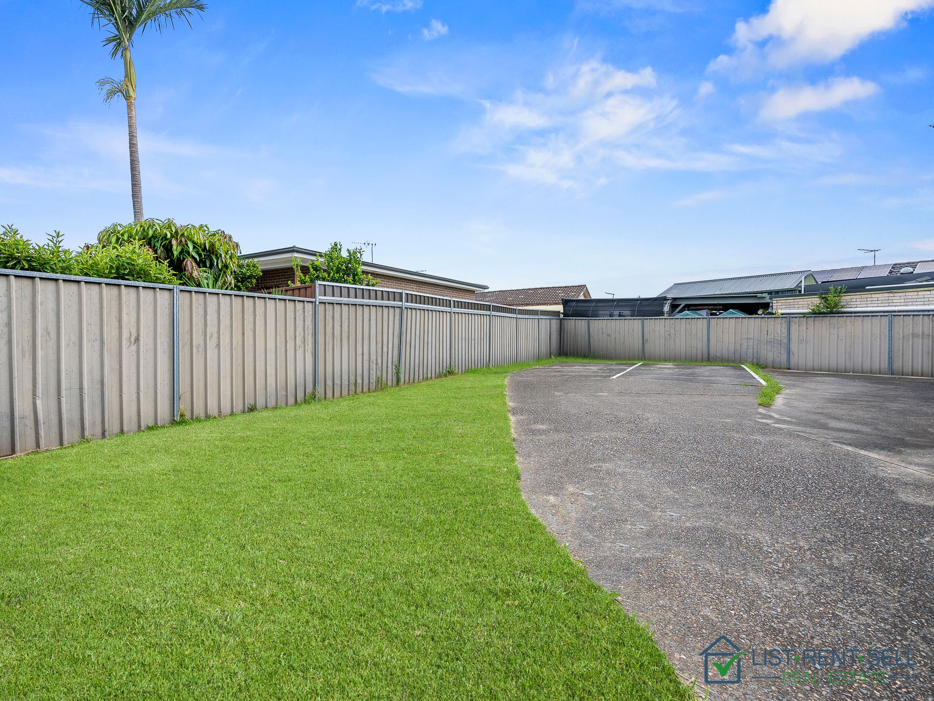 8 Atlanta Place, Casula