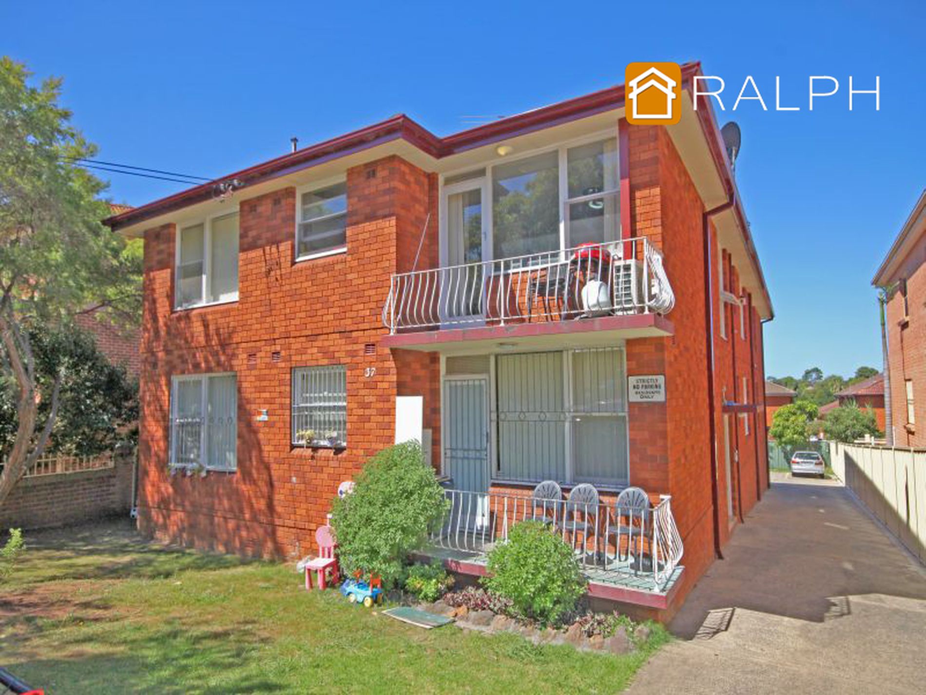 4 / 37 Colin Street, Lakemba
