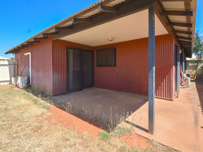 3 / 4 Reynolds Place, South Hedland