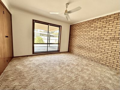 1 / 179 FAULKNER STREET, Deniliquin