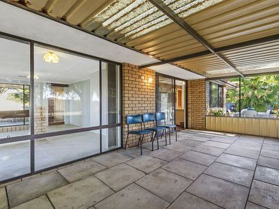 5 Newquay Close, Yanchep