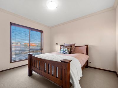 2 George Street, Portland