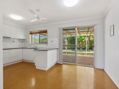 18 Edgeware Drive, Rochedale South