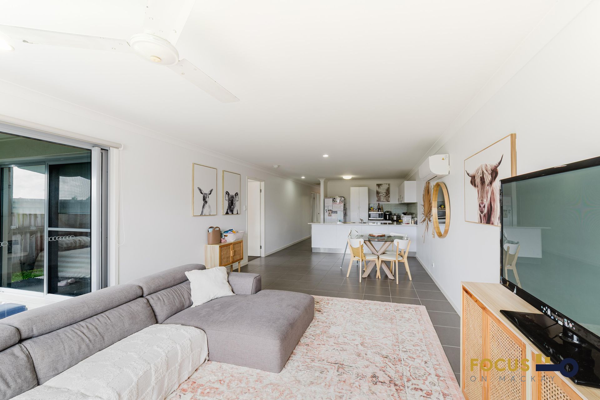 31 a & b Primavera Boulevard, Beaconsfield