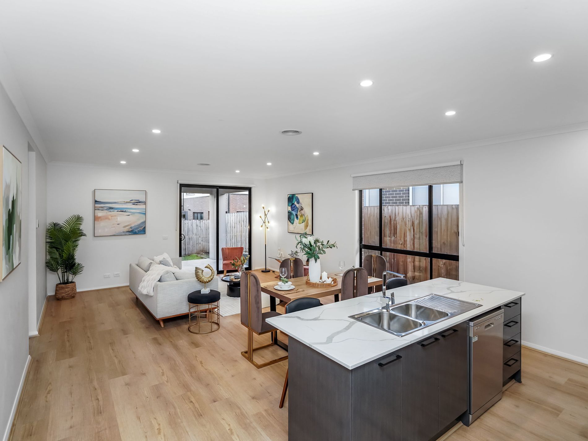 23 Winnows Street, Officer