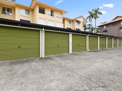 9 / 367-371 MCLEOD STREET, Cairns North