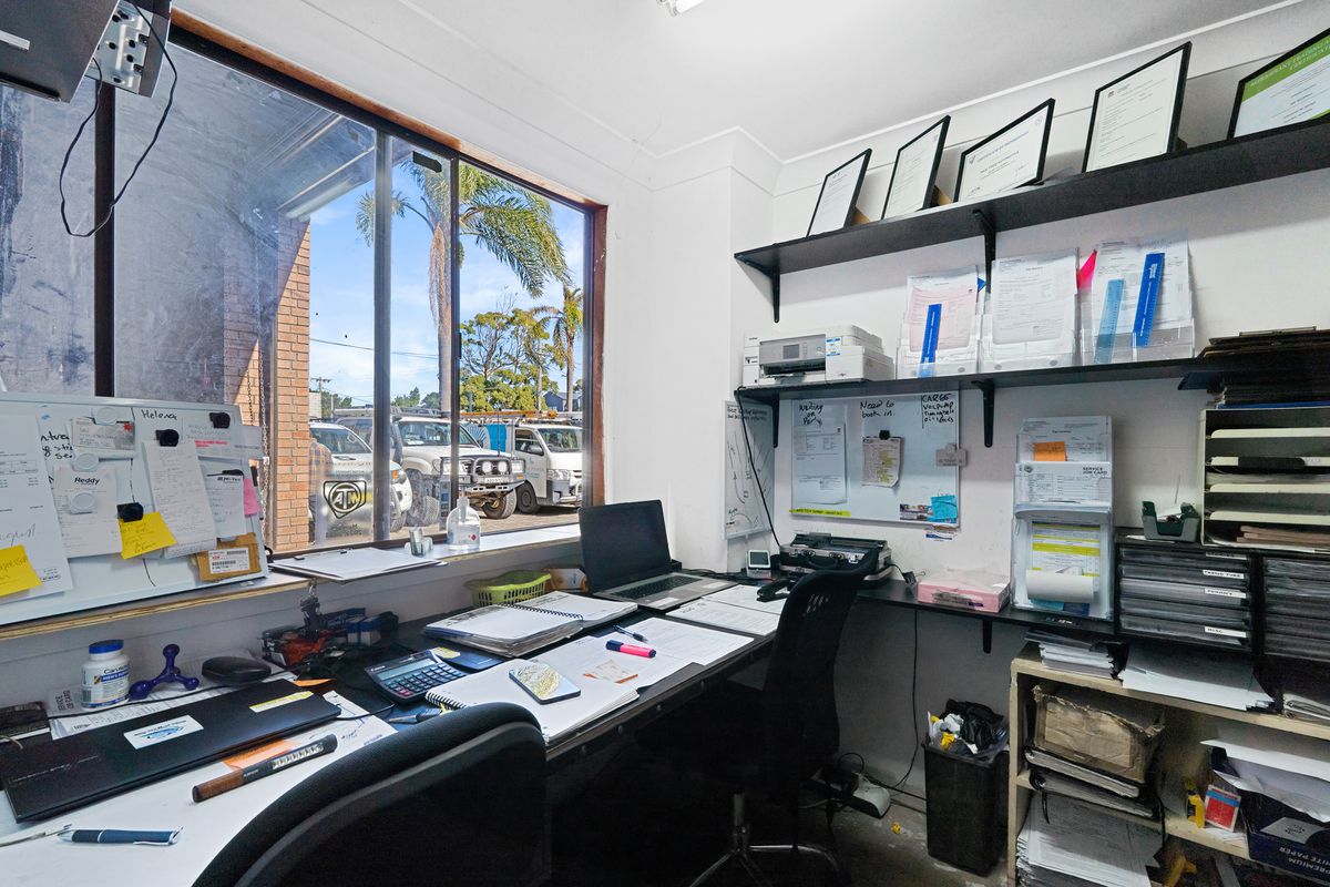 30 Woodfield Boulevarde, Caringbah