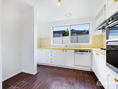 30 Outlook Drive, Dandenong North