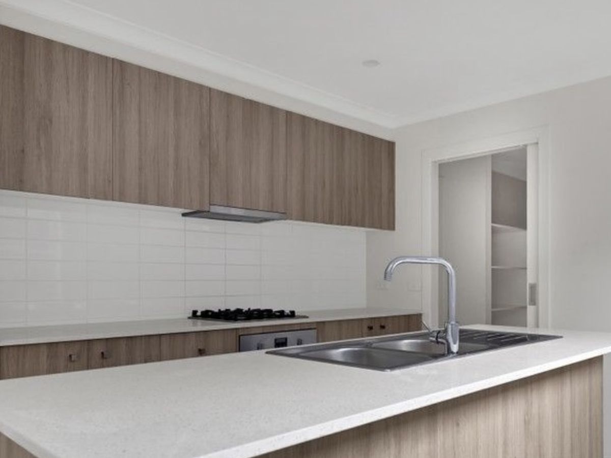 53 Keira Circuit, Werribee