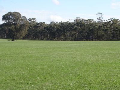 351 Tattersalls Lane, Moormbool West