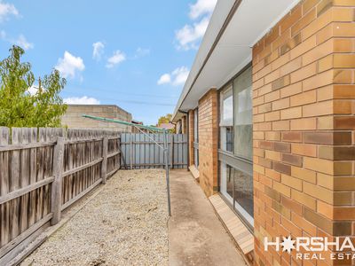 2 / 15 Schwarz Avenue, Horsham