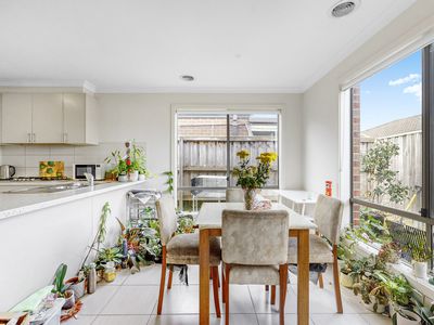 10 Armidale Drive, Pakenham