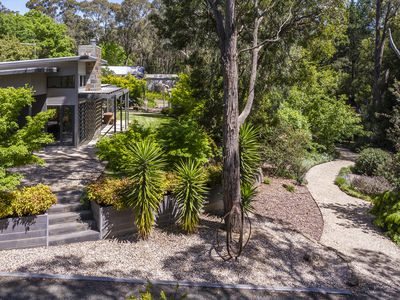 17 Canterbury Road, Macedon