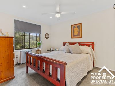 2 / 84 Chasselas Avenue, Eschol Park