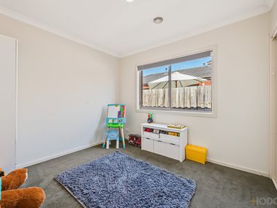 39 Everwin Drive, Werribee