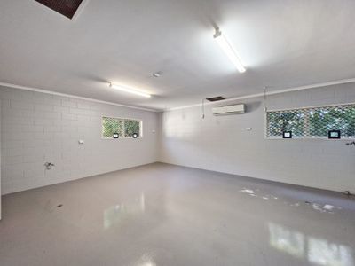 1 Tolga Road , Atherton