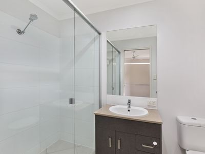 15 / 11 Crayfish Street, Mountain Creek