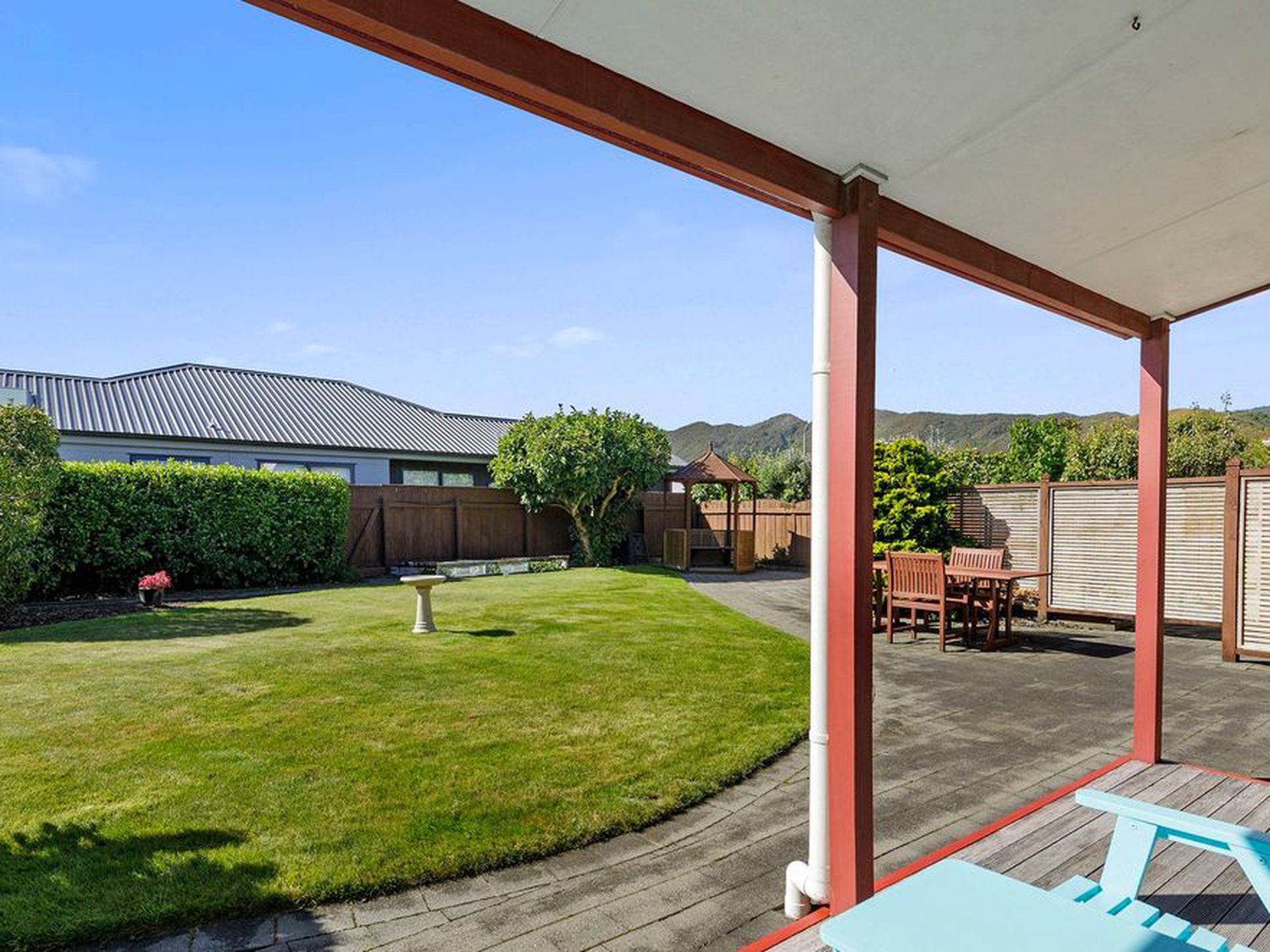 28 De Menech Grove, Avalon
