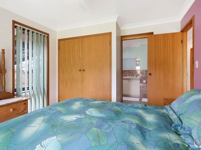 28 Hillside Crescent, Kianga