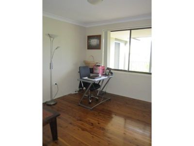 17 Amaroo Avenue, Figtree