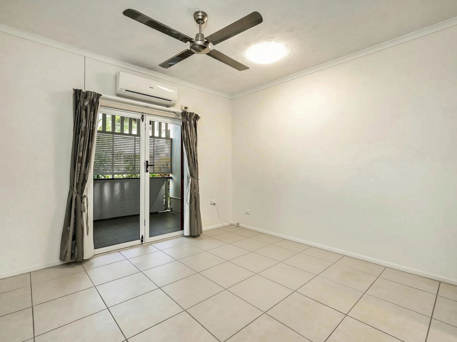 2 / 115 Buchan Street, Bungalow