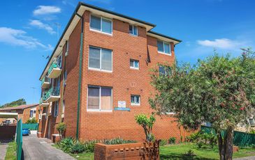 9 / 8 Flack Avenue, Hillsdale