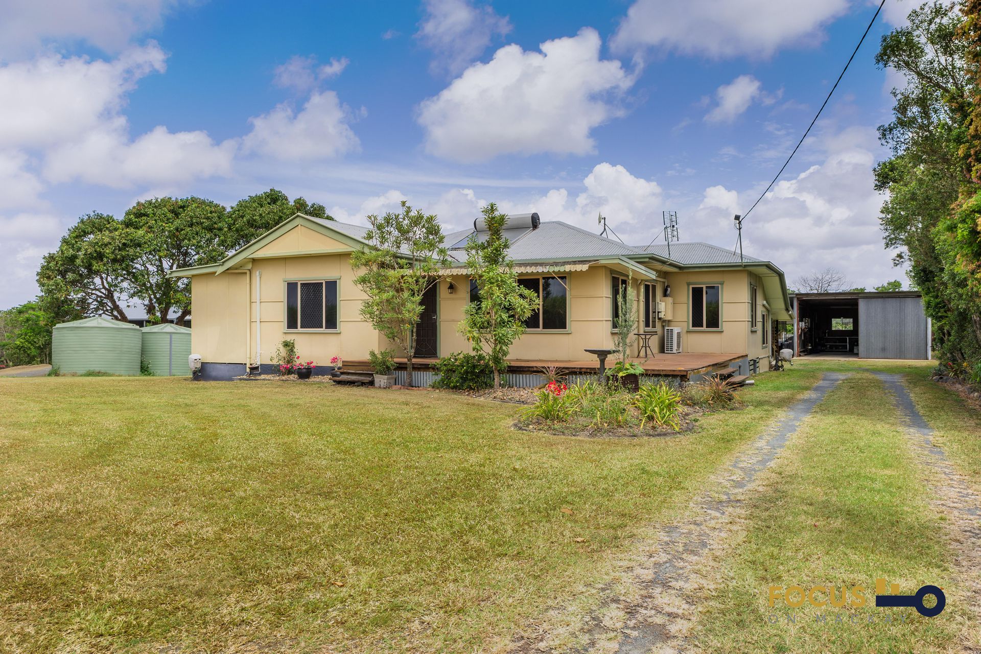 83 Gibsons Road, Racecourse
