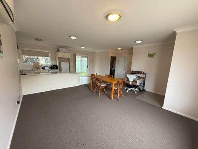 2 / 2A Wilga Street, Parkes