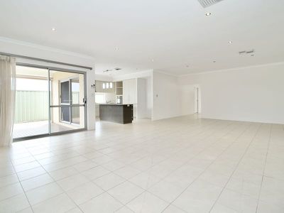 22 Searchers Crescent , Baldivis