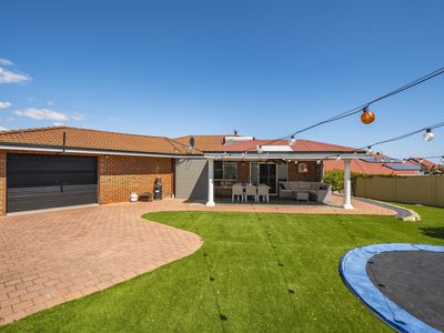 7 Crosshill Green, Kinross