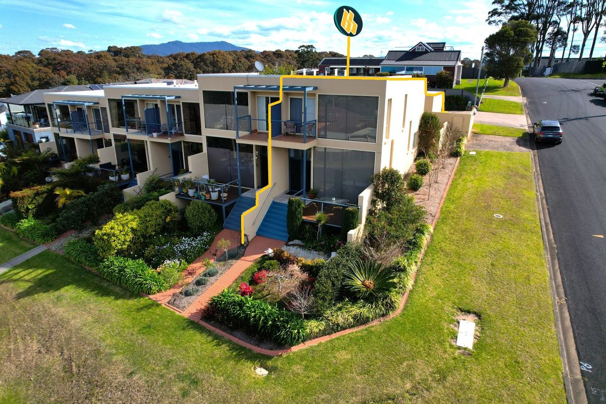 Unit 1  / 10-12 Marine Drive, Narooma